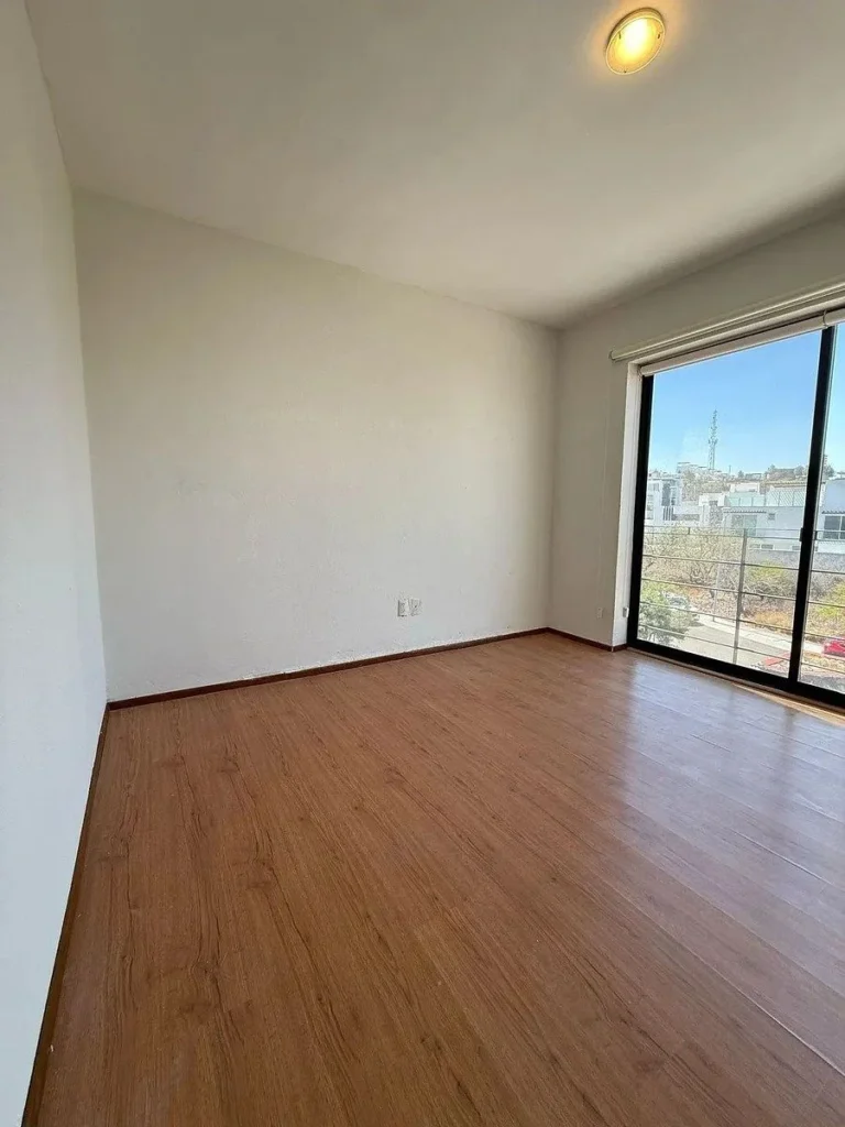 Departamento en Renta vista campo de Golf Zibatá Querétaro