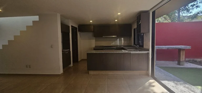Casa en renta en Zakia de Caisa frente al parque principal
