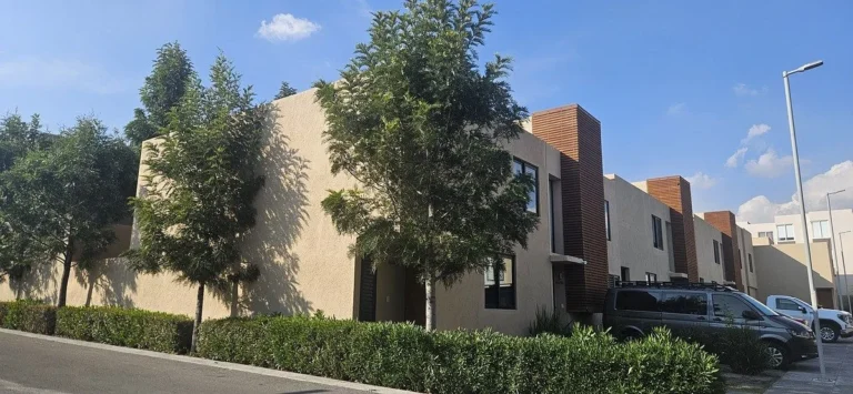 Casa en renta en Zakia de Caisa frente al parque principal