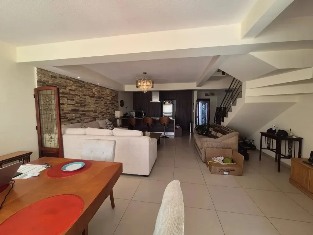 🏡 Casa en Venta – Cumbres de Juriquilla