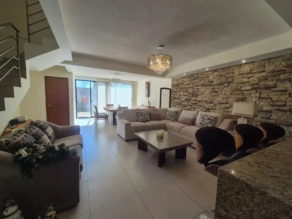 🏡 Casa en Venta – Cumbres de Juriquilla