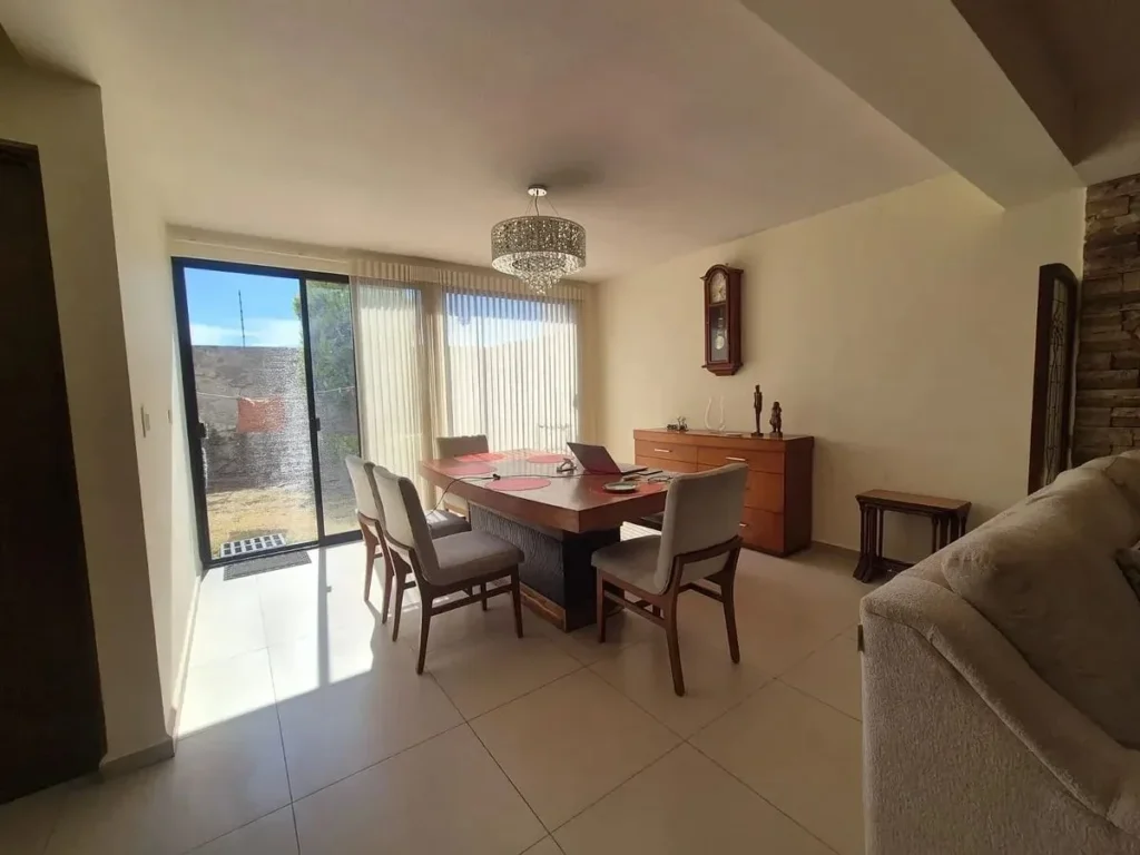 🏡 Casa en Venta – Cumbres de Juriquilla