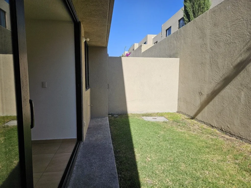 Casa en Zakia de Caisa frente al parque principal