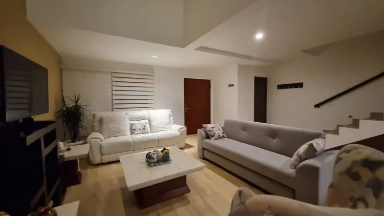 CASA EN VENTA CON ROOF EN ZIBATA, EL MARQUES, QUERETARO