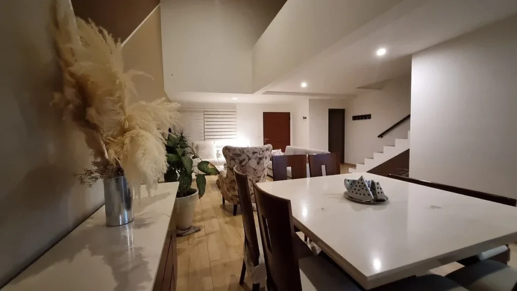 CASA EN VENTA CON ROOF EN ZIBATA, EL MARQUES, QUERETARO