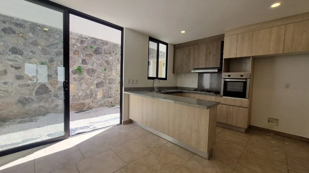 ¡OPORTUNIDAD! CASA EN VENTA EN SAMARE, ZIBATA, QUERETARO