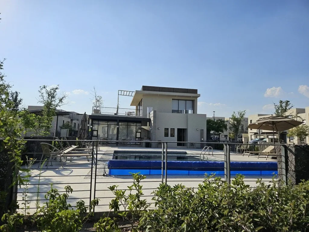 Departamento de 2 niveles en venta en Zakia