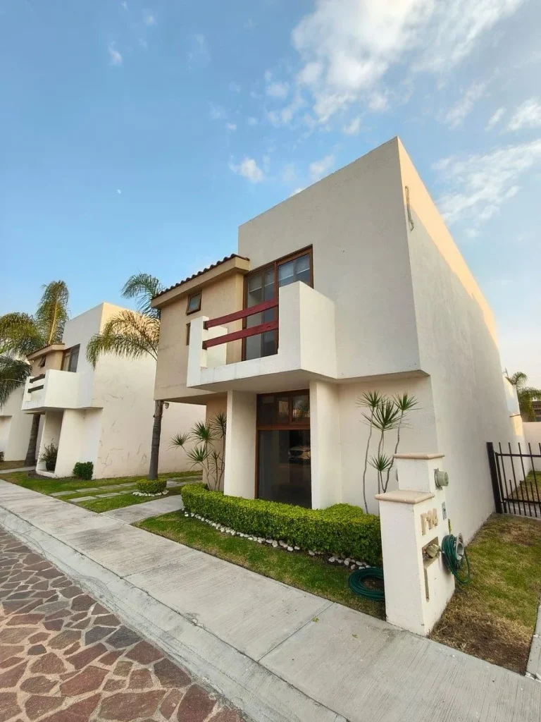 Casa en Venta en Cumbres del Lago, Juriquilla