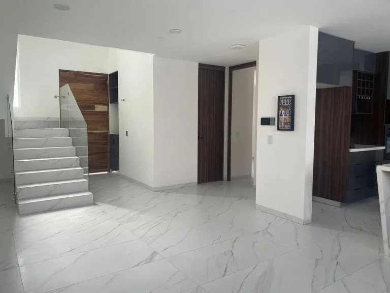 SE VENDE CASA NUEVA EN ZIBATA
