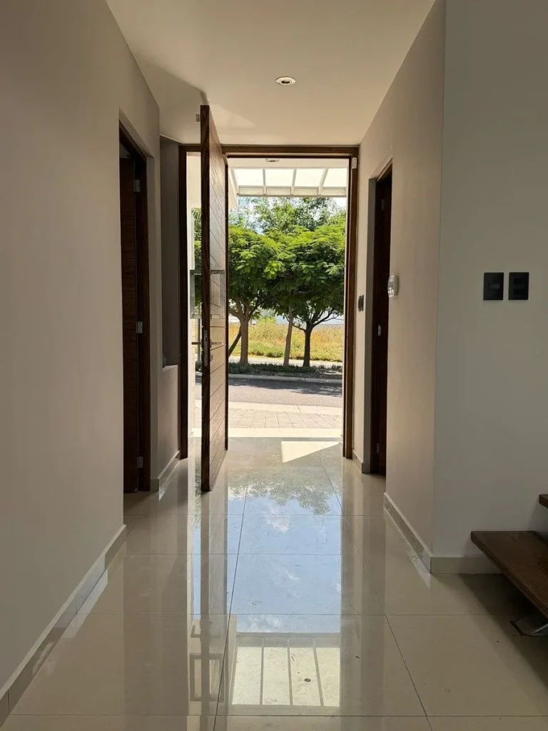 CASA EN VENTA, LOMAS DE JURIQUILLA ¡¡ IMPECABLE!!