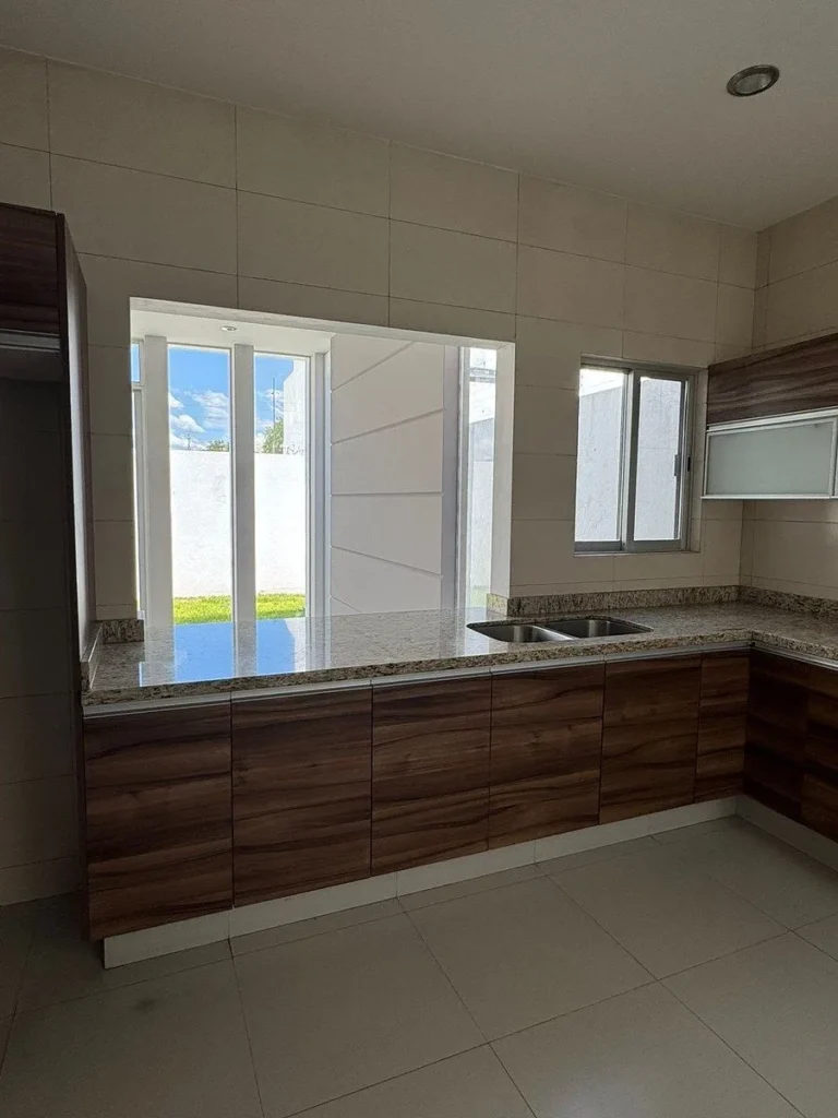 CASA EN VENTA, LOMAS DE JURIQUILLA ¡¡ IMPECABLE!!