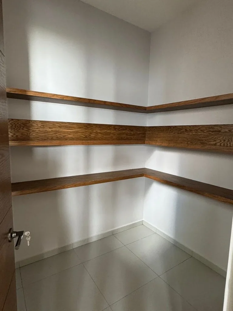 CASA EN VENTA, LOMAS DE JURIQUILLA ¡¡ IMPECABLE!!