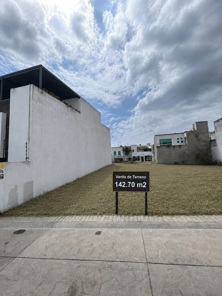VENDO TERRENO PLANO EN MILENIO