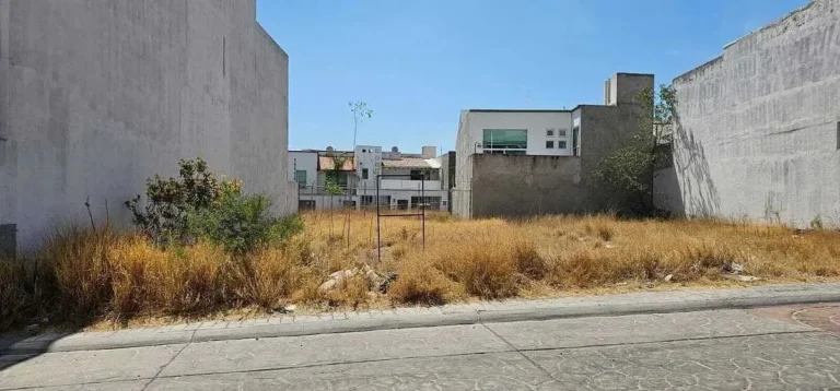 VENDO TERRENO PLANO EN MILENIO