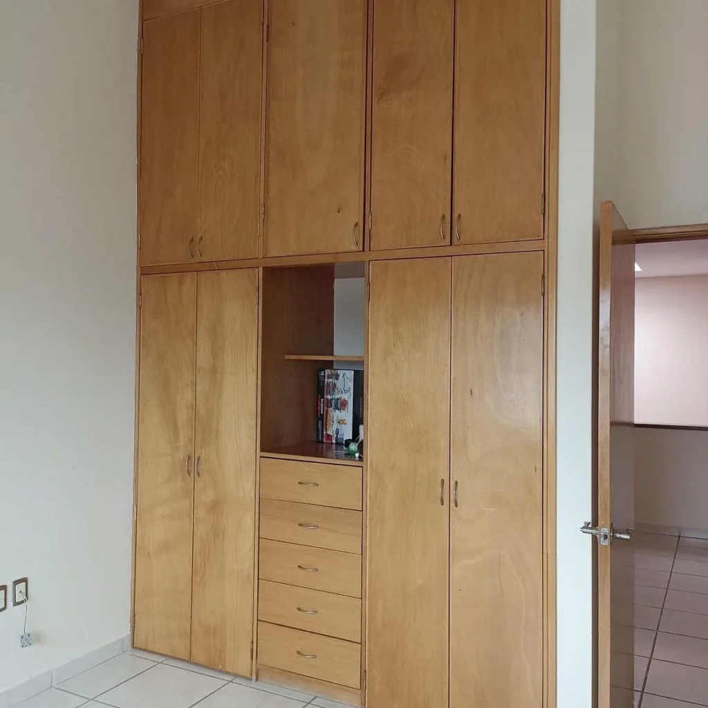 RENTA AMPLIA CASA EN CENTRO SUR