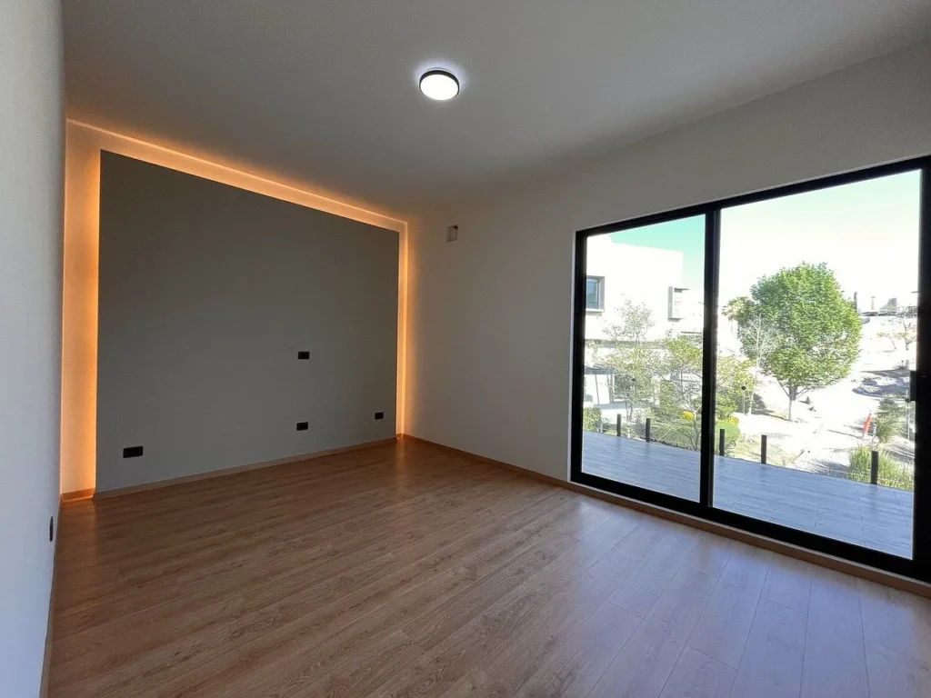 CASA EN VENTA CUMBRES DEL LAGO JURIQUILLA