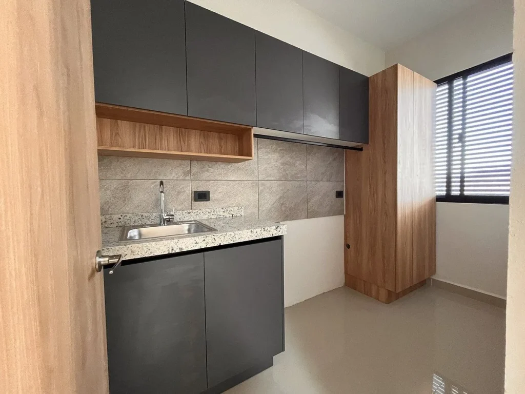 CASA EN VENTA CUMBRES DEL LAGO JURIQUILLA