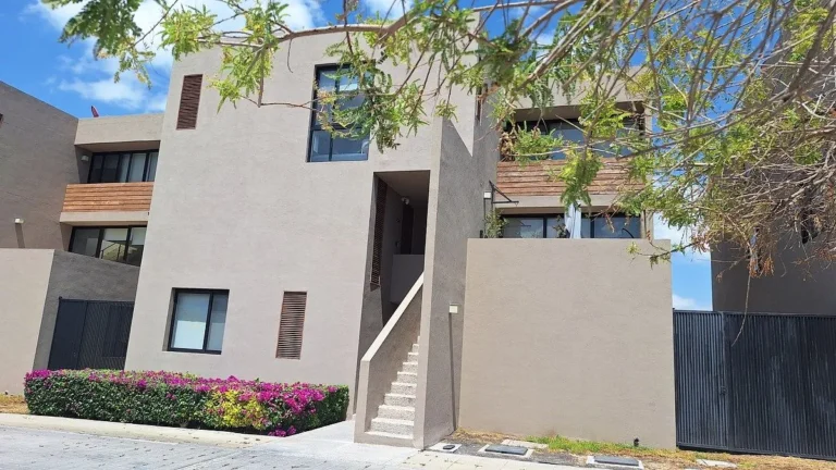 Renta de Departamento Amueblado en Zibatá, Querétaro