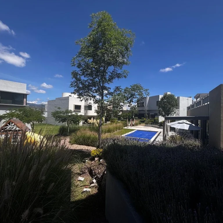 OPORTUNIDAD VENTA CASA CUMBRES DEL LAGO, JURIQUILLA