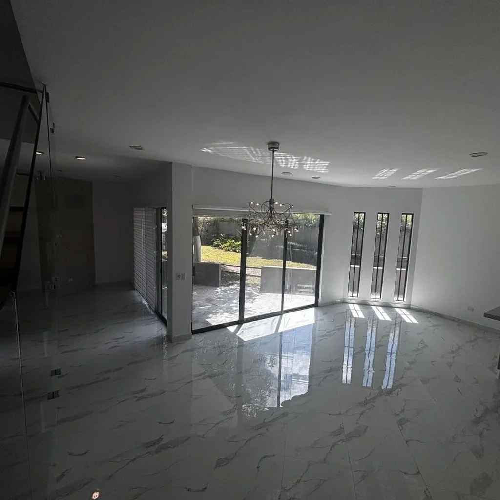 OPORTUNIDAD VENTA CASA CUMBRES DEL LAGO, JURIQUILLA