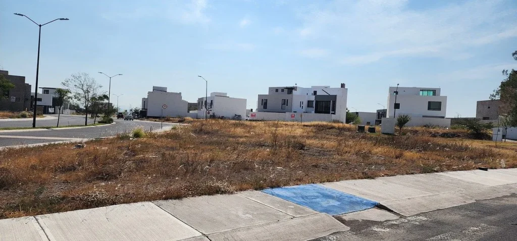 TERRENOS EN VENTA EN JURIQUILLA A MINUTOS DE PLAZA ANTEA