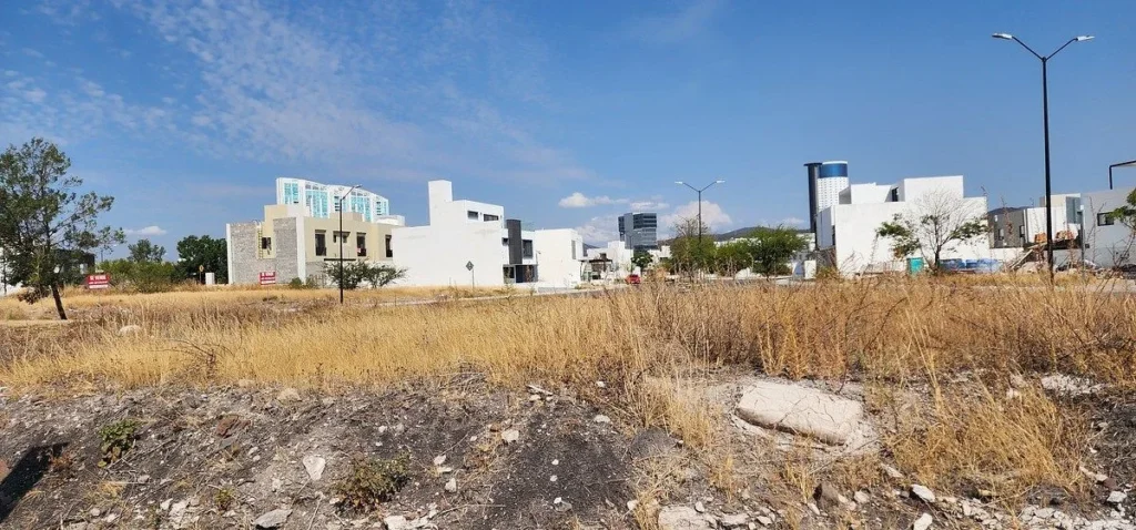 TERRENOS EN VENTA EN JURIQUILLA A MINUTOS DE PLAZA ANTEA