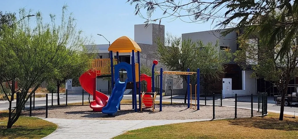 TERRENOS EN VENTA EN JURIQUILLA A MINUTOS DE PLAZA ANTEA