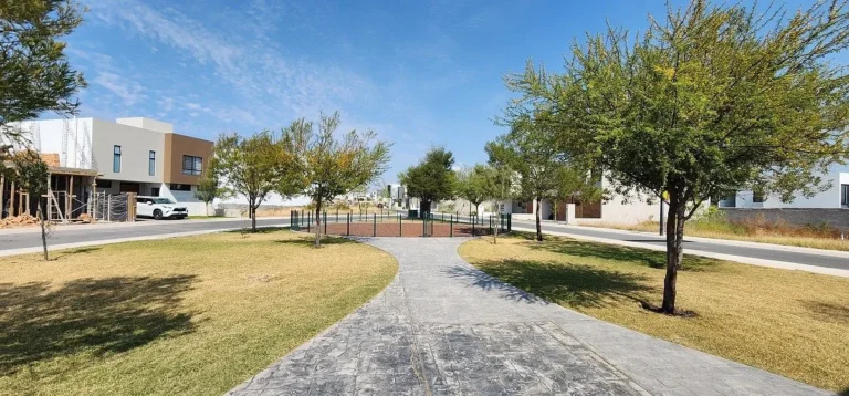 TERRENOS EN VENTA EN JURIQUILLA A MINUTOS DE PLAZA ANTEA