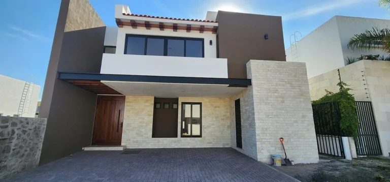EXCLUSIVA RESIDENCIAL EN LA VISTA DONDE TENDRAS LUJO ESPACIO Y SEGURIDAD