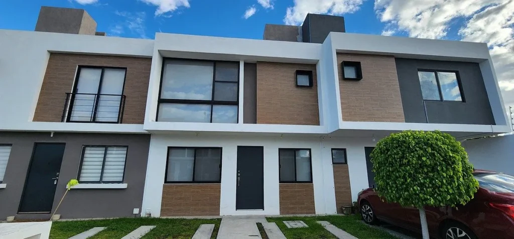 CASA EN RENTA CON RECAMARA EN PLANTA BAJA