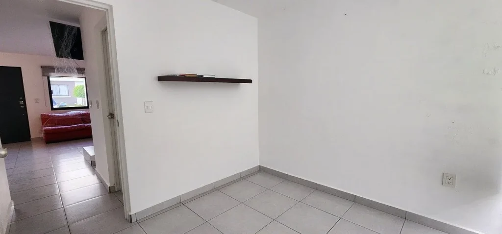 CASA EN RENTA CON RECAMARA EN PLANTA BAJA
