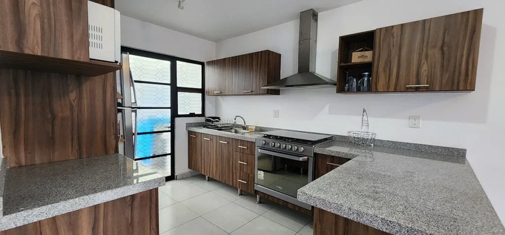 CASA EN RENTA CON RECAMARA EN PLANTA BAJA