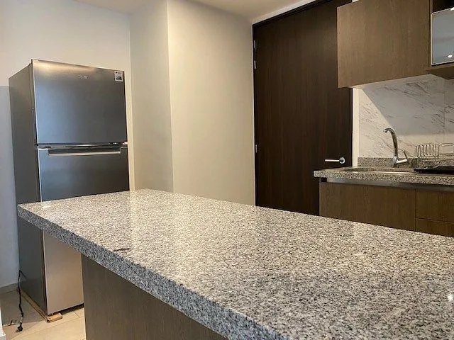 DEPARTAMENTO AMPLIO Y LUMINOSO EN VENTA LATITUD LA VICTORIA