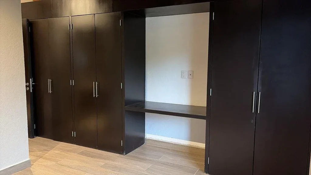 EXCLUSIVA CASA EN RENTA EN EL CAMPANARIO III