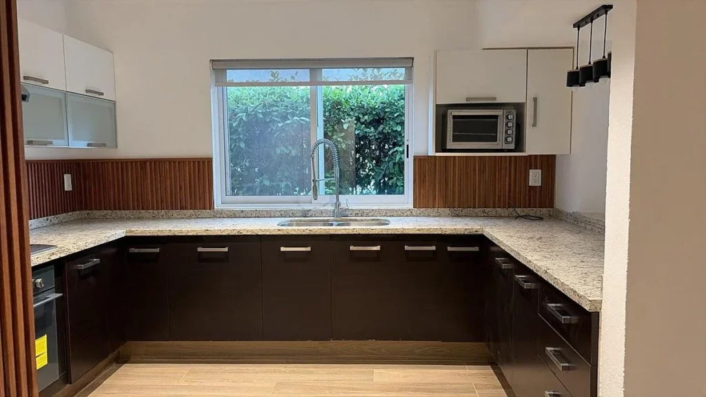 EXCLUSIVA CASA EN RENTA EN EL CAMPANARIO III