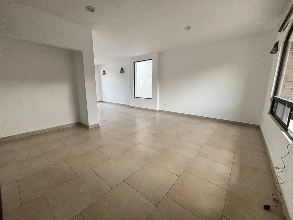 Casa en renta en condominio en Cumbres del Lago DR