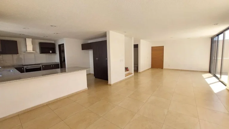 Renta de Townhouse en Insp Zibatá