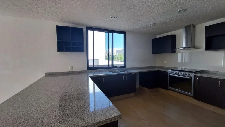 Renta de Townhouse en Insp Zibatá