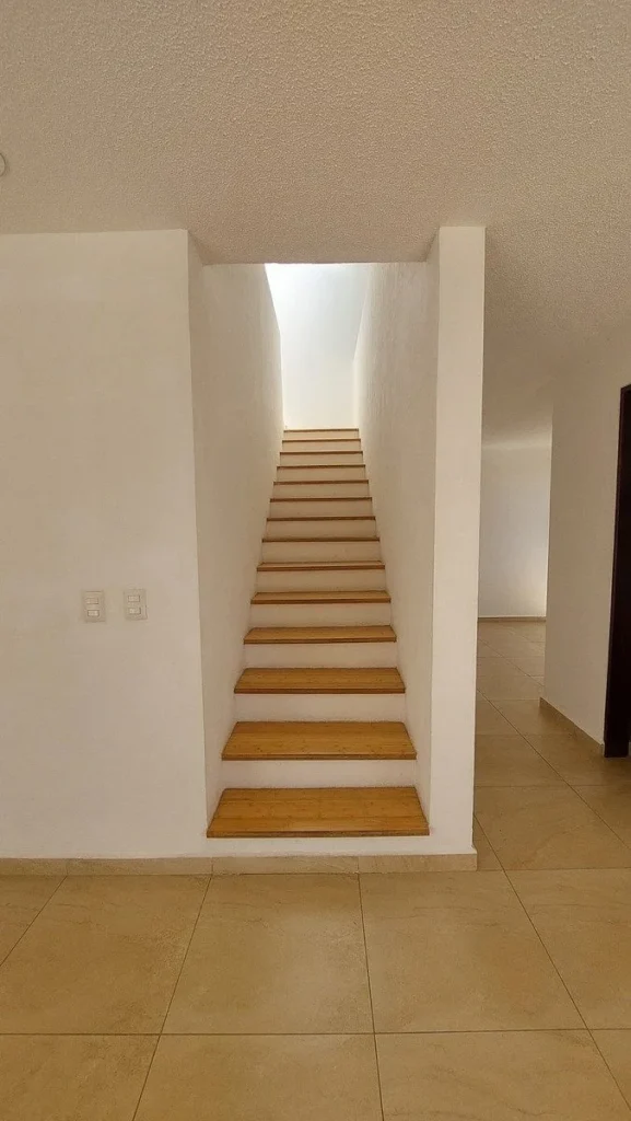 Renta de Townhouse en Insp Zibatá