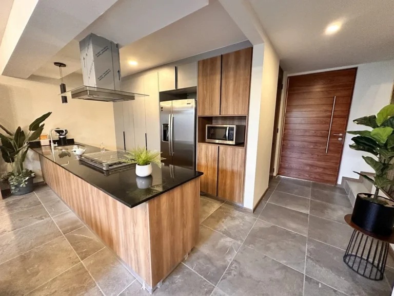 Casa moderna en venta en Zibata