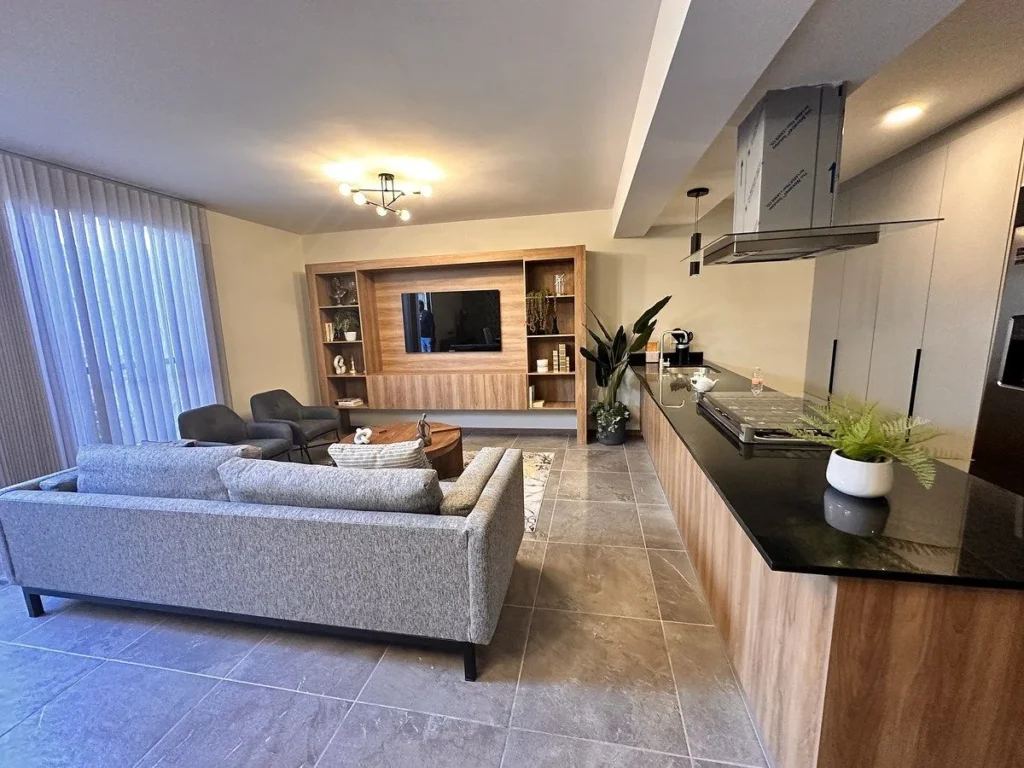 Casa moderna en venta en Zibata