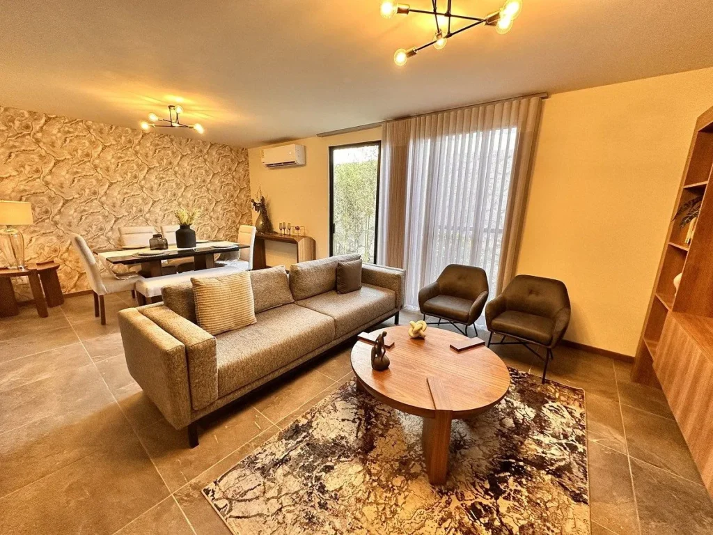 Casa moderna en venta en Zibata