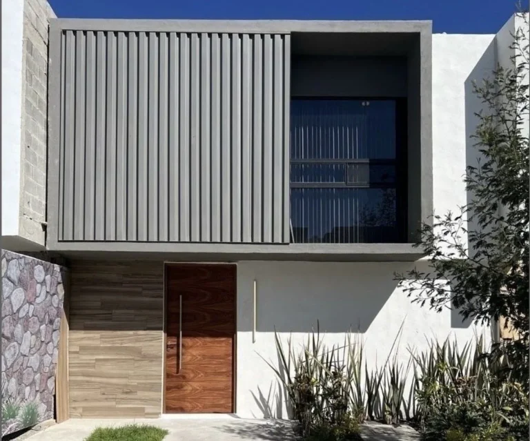 Casa moderna en venta en Zibata