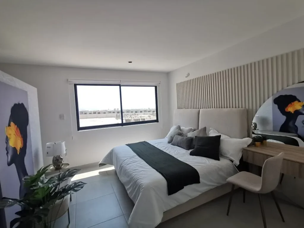 Casa en Venta con Roof Garden en Zakía – Vista al Lago