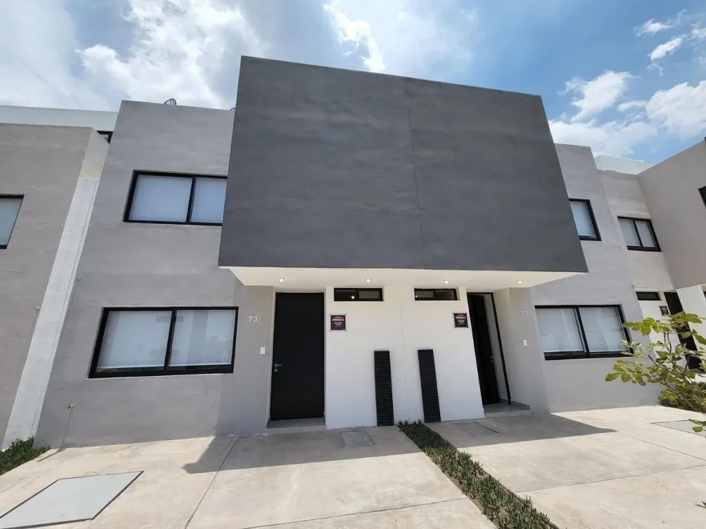 Casa en Venta con Roof Garden en Zakía – Vista al Lago