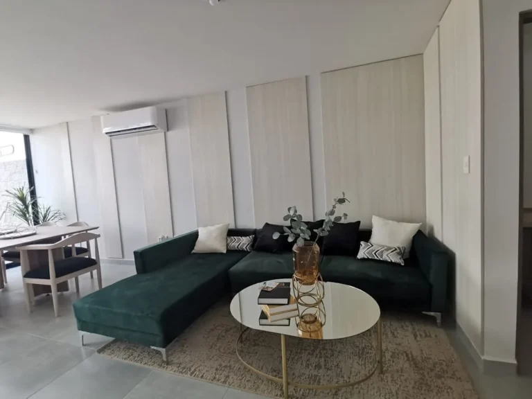 Casa en Venta con Roof Garden en Zakía – Vista al Lago