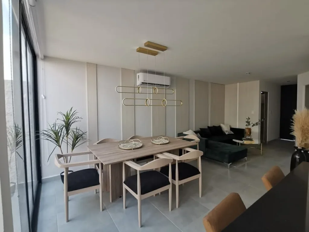 Casa en Venta con Roof Garden en Zakía – Vista al Lago