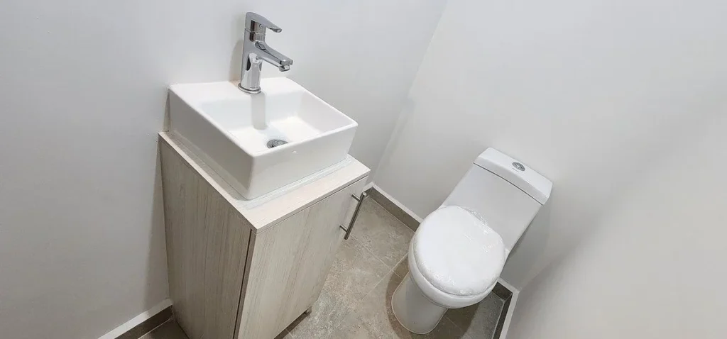 CASA EN RENTA EN LA VISTA CON BAÑO EN CADA RECAMARA Y GRAN JARDÍN