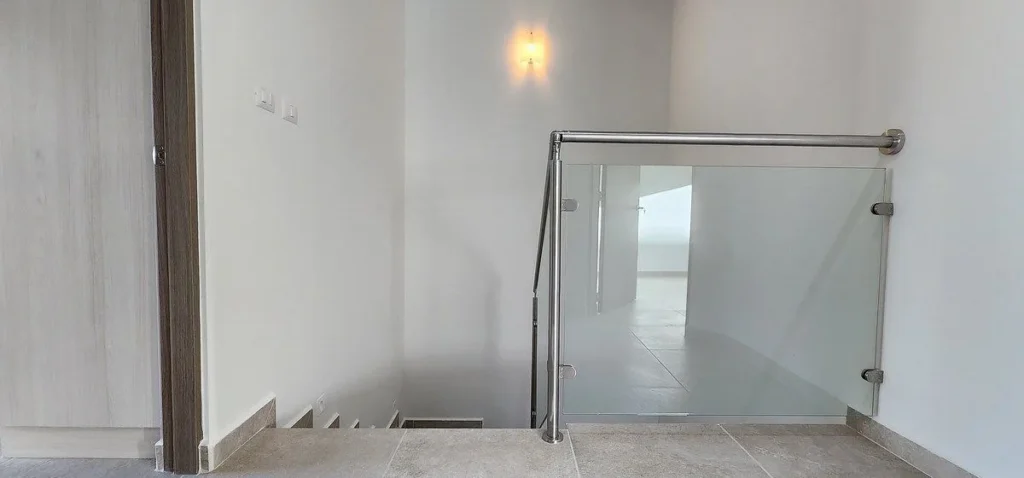 CASA EN RENTA EN LA VISTA CON BAÑO EN CADA RECAMARA Y GRAN JARDÍN