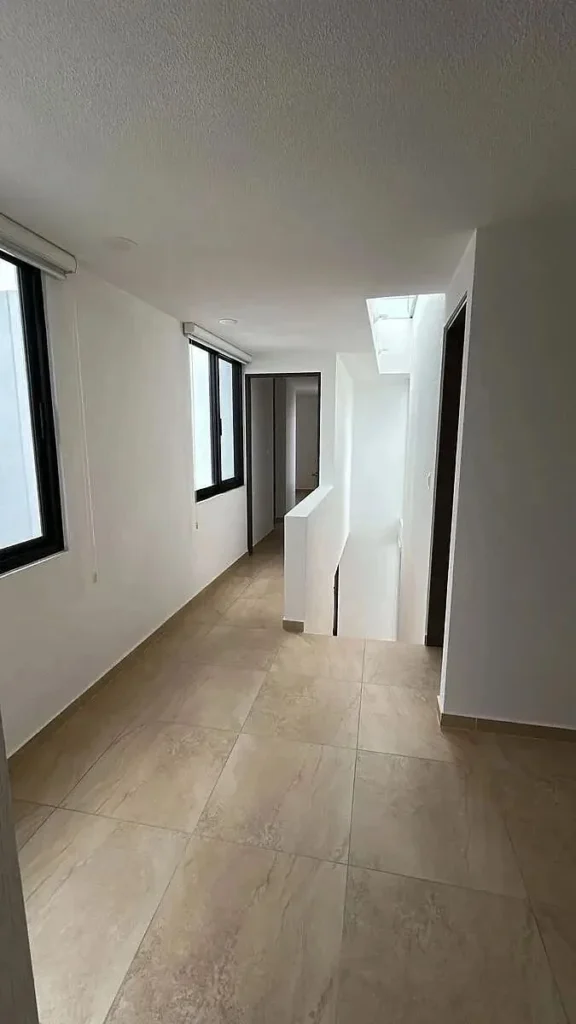 Casa Moderna en Renta en Altos Juriquilla – Excelentes Acabados y Amenidades Pre